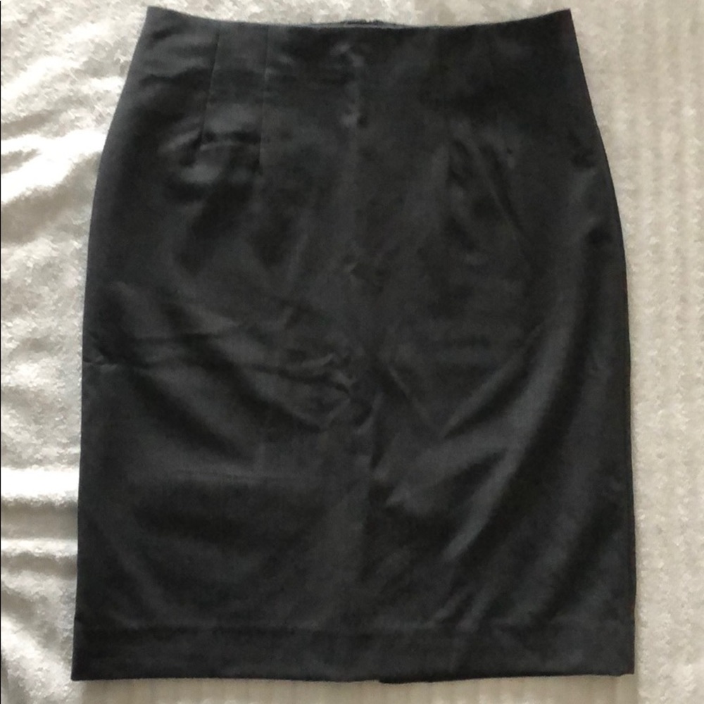 H&M Pencil Skirt.